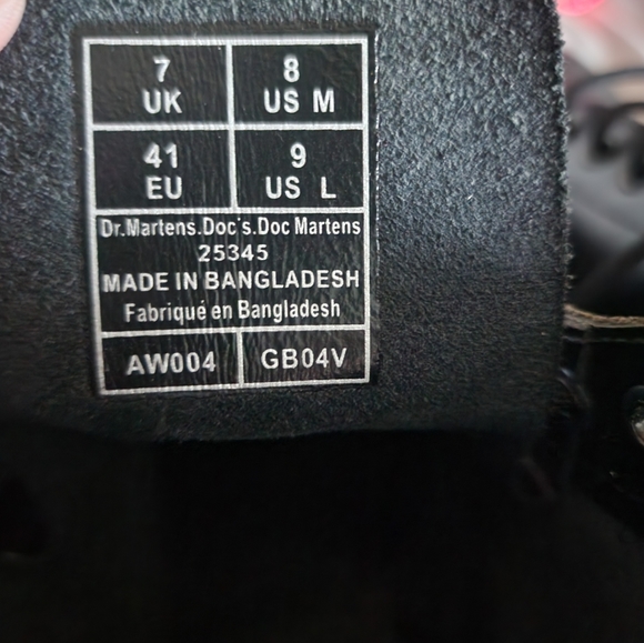 Size 9 Doc Martins - Picture 3 of 3